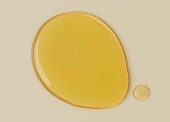 Why Retinol and Vitamin C are a Skincare Power Couple